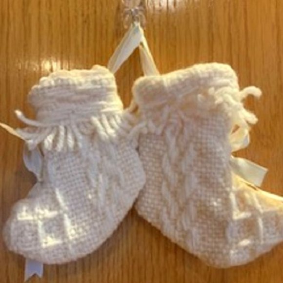 NWOT Newborn Knit Booties Wool Handmade Unisex - Picture 3 of 7